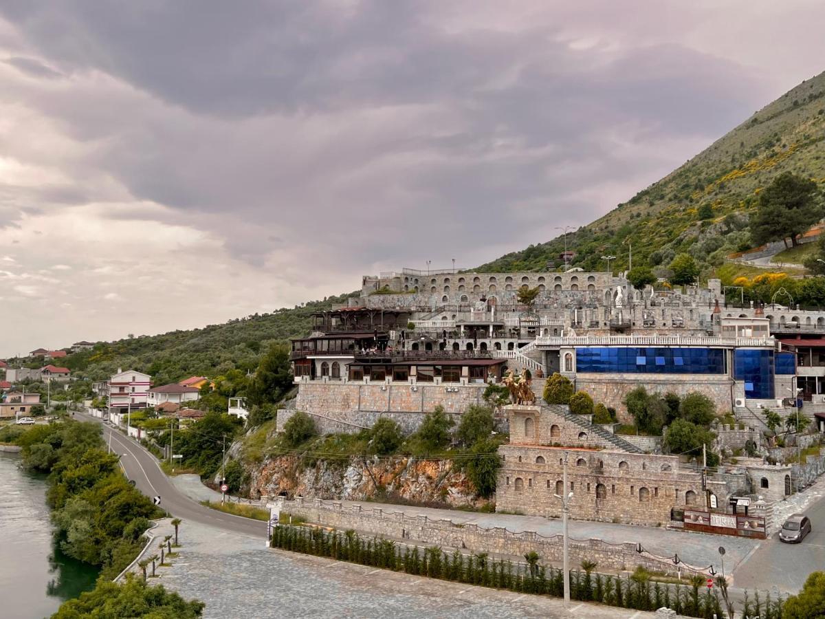 Hotel Iliria Canaj Exterior photo